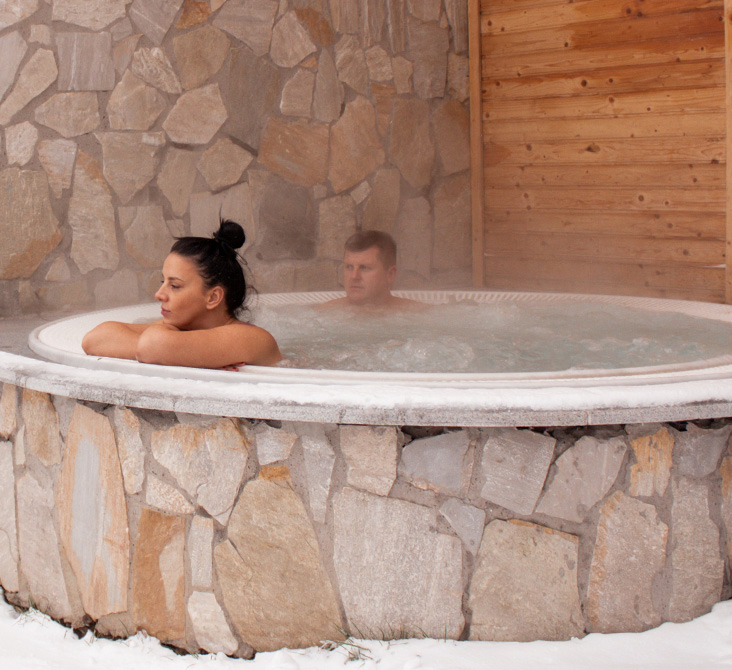https://kraljevicardaci.com/wp-content/uploads/2025/10/jacuzzi.jpg